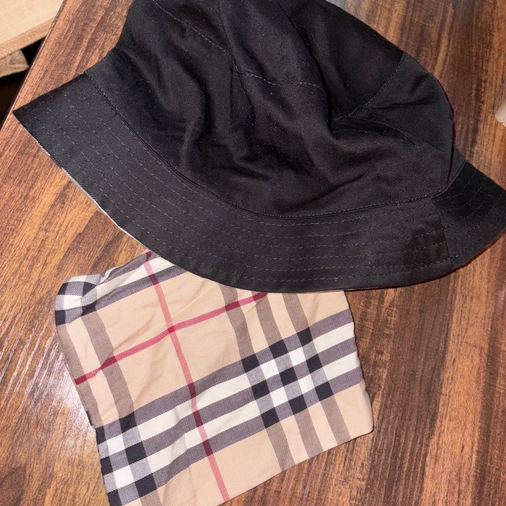 Burberry Black Bucket Hat